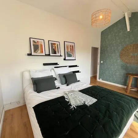 La Reverie - Maison Spacieuse Avec Piscine Et Grand Jardin 别墅