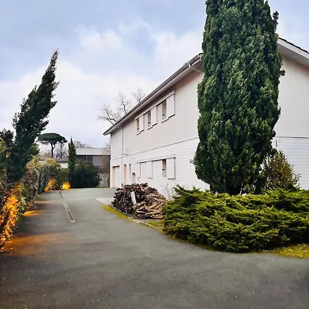Villa La Reverie - Maison Spacieuse Avec Piscine Et Grand Jardin *