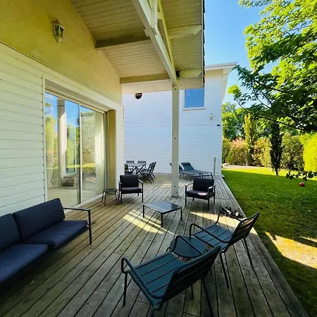 Villa La Reverie - Maison Spacieuse Avec Piscine Et Grand Jardin Pessac